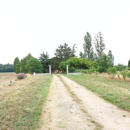 Charmante Dependance En Campagne Samatan Екстериор снимка